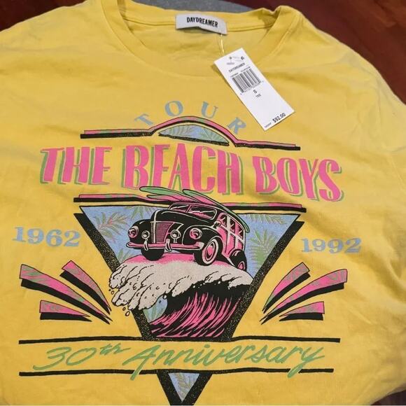 DAYDREAMER The Beach Boys 30th Anniversary
Tour Tee, Size S or XL New MSRP $92 - Picture 6 of 6